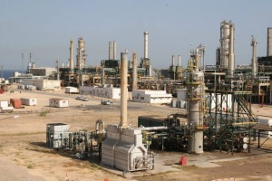 Roads to Libya's Sharara, Al-Feel oilfields blocked by southern youths group